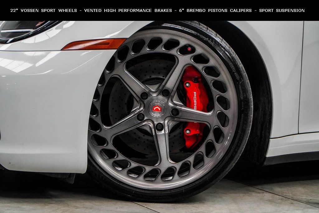 2020 Porsche 911 S Coupe photo 3