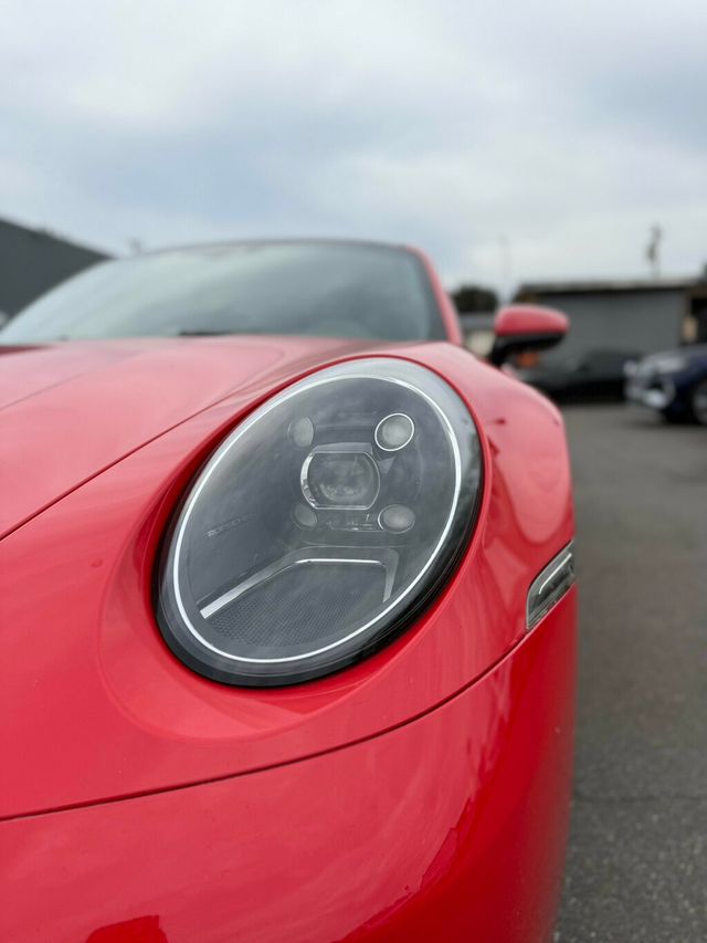 2020 Porsche 911 Carrera S Coupe - 22945624 - 24