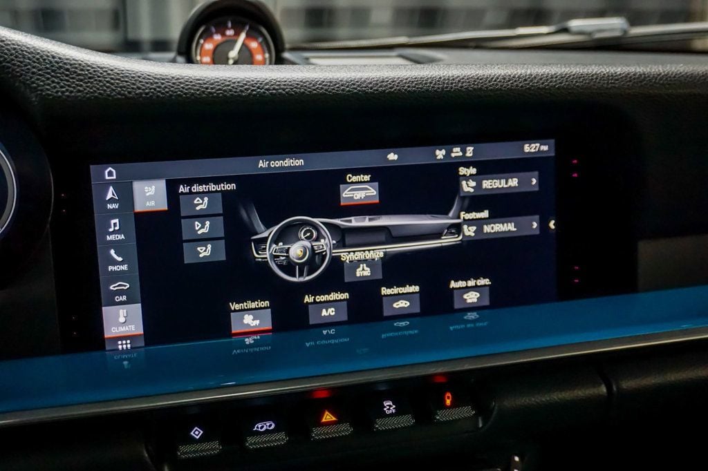 2020 Porsche 911 *Carrera S Coupe* *Miami Blue* *Sport/Design Pkg* *Sunroof*  - 22942292 - 14