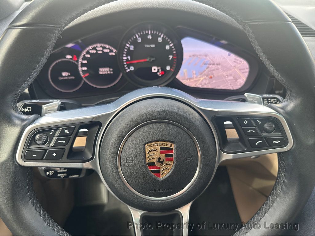 2020 Porsche Cayenne photo 16
