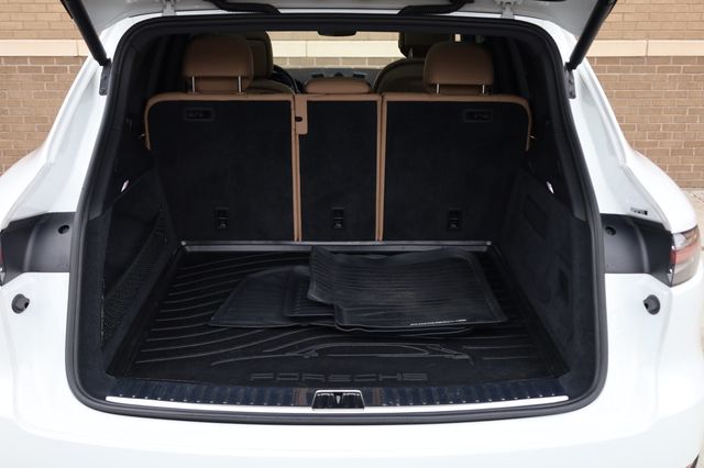 2020 Porsche Cayenne AWD - 22953416 - 10