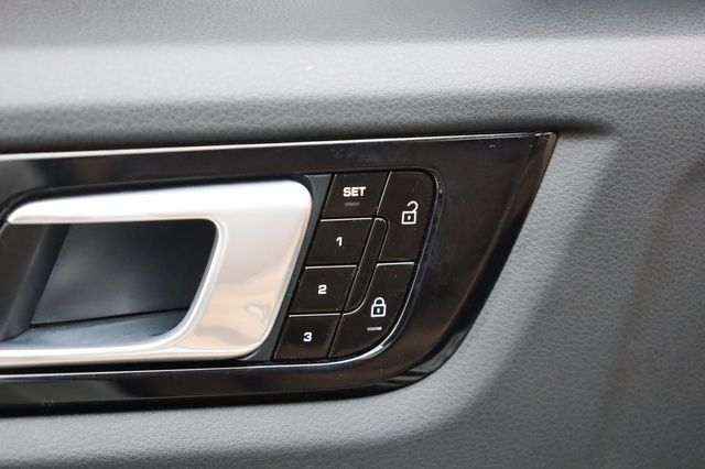 2020 Porsche Cayenne AWD - 22953416 - 31