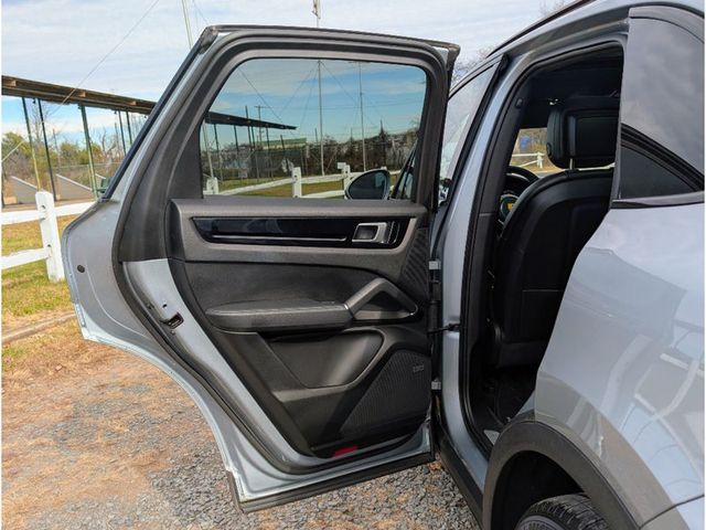 2020 Porsche Cayenne AWD - 22969708 - 9