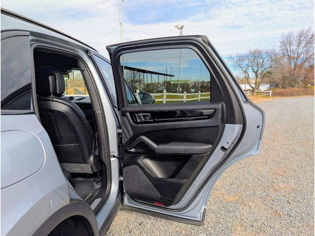 2020 Porsche Cayenne AWD - 22969708 - 11