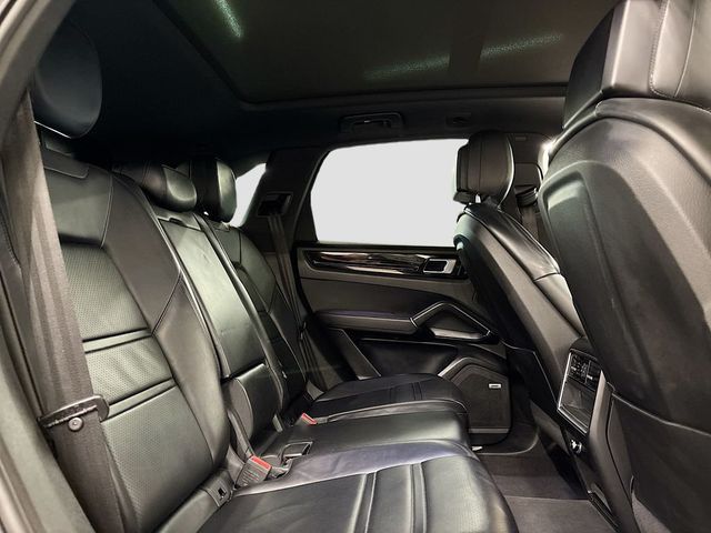 2020 Porsche Cayenne AWD - 23054361 - 15