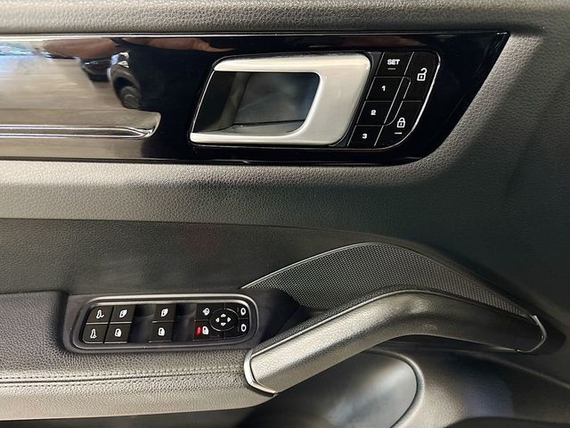 2020 Porsche Cayenne AWD - 23054361 - 22