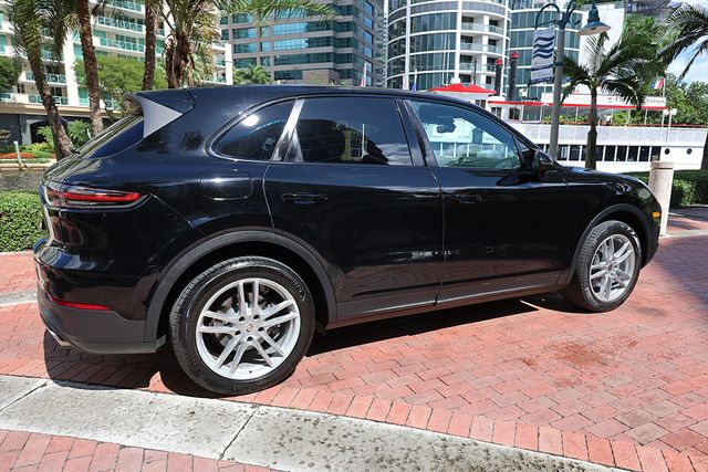 2020 Porsche Cayenne AWD - 23084178 - 18
