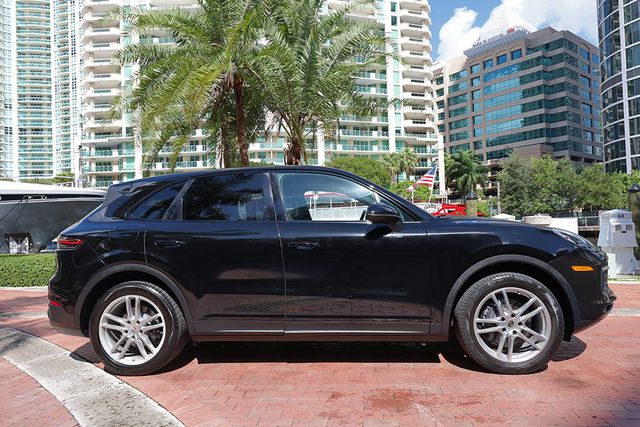 2020 Porsche Cayenne AWD - 23084178 - 3