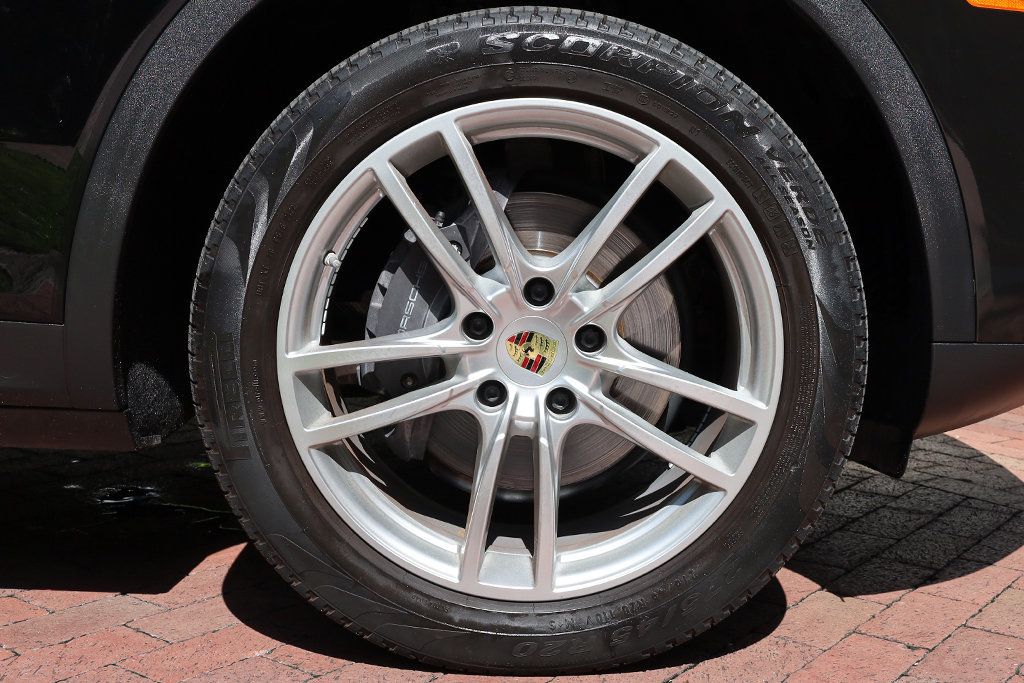 2020 Porsche Cayenne AWD - 23084178 - 54