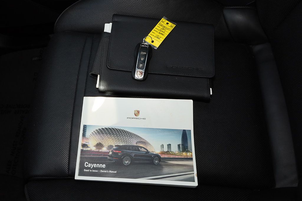 2020 Porsche Cayenne AWD - 23084178 - 65