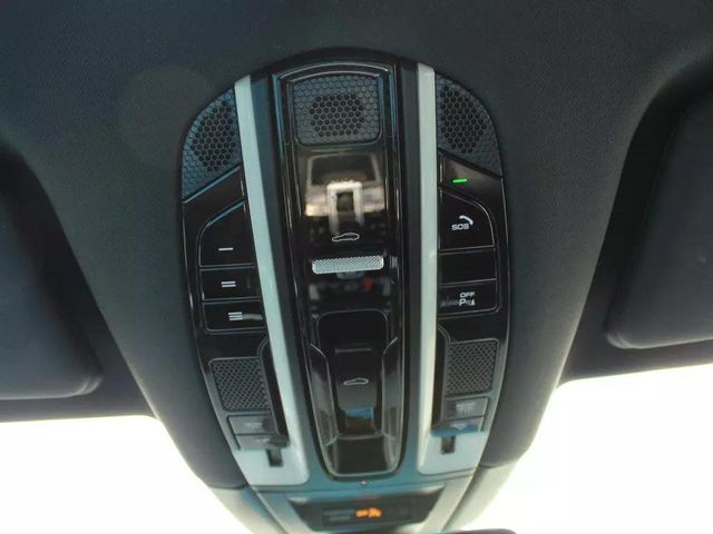 2020 Porsche Cayenne AWD, PADDLE SHIFT, BLUETOOTH, BSM, BOSE SOUND, BACKUP CAM!!! - 22487740 - 39