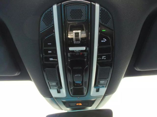 2020 Porsche Cayenne AWD, PADDLE SHIFT, BLUETOOTH, BSM, BOSE SOUND, BACKUP CAM!!! - 22487740 - 40