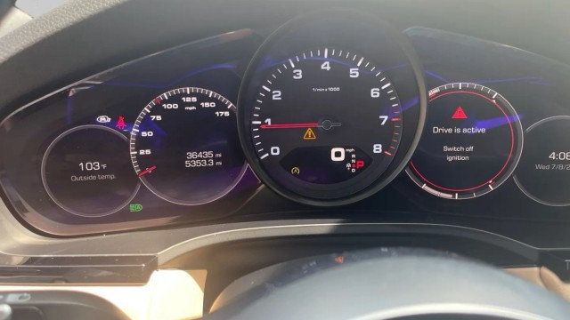 2020 Porsche Cayenne Coupe AWD - 23052475 - 17