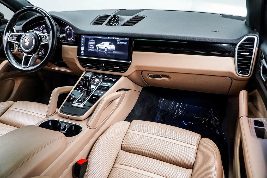 2020 Porsche Cayenne E-Hybrid Base photo 16