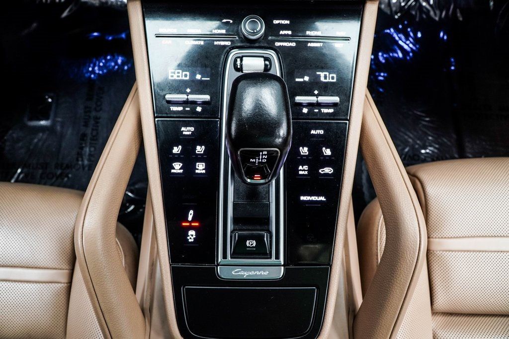2020 Porsche Cayenne E-Hybrid Base photo 20