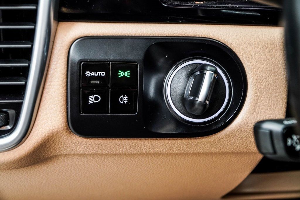 2020 Porsche Cayenne E-Hybrid Base photo 37