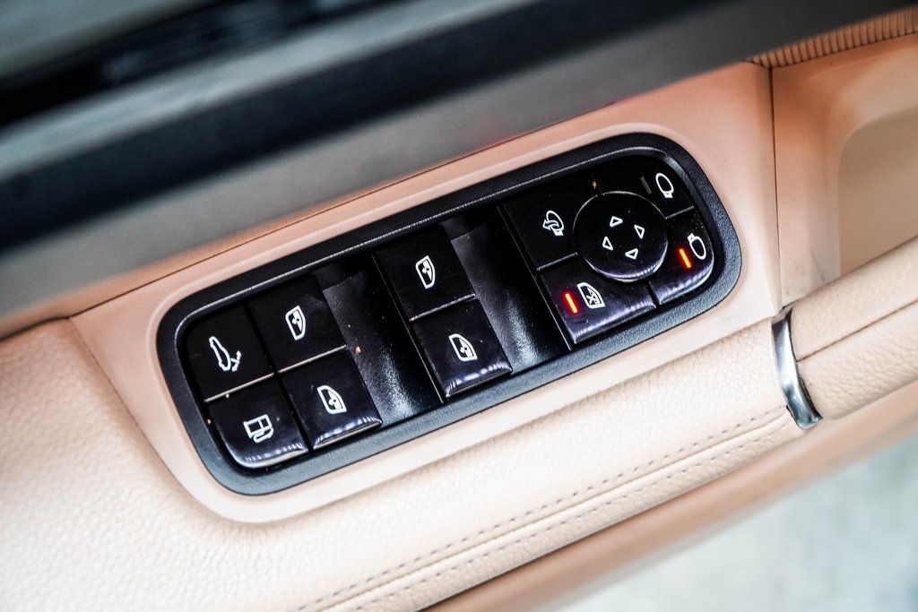 2020 Porsche Cayenne E-Hybrid Base photo 43