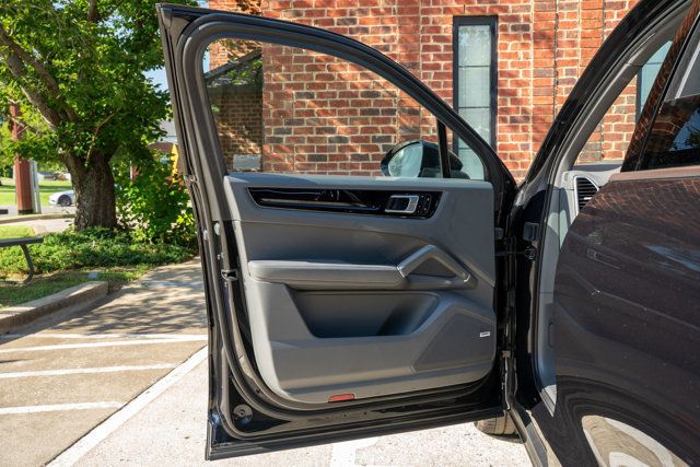 2020 Porsche Cayenne LocalTrade/MSRP$86220/PremiumPkg/Heated&CooledSeats/PanoRoof/NAV - 23041718 - 16