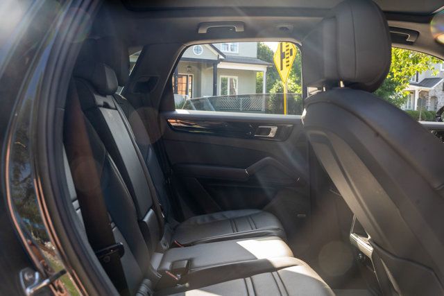 2020 Porsche Cayenne LocalTrade/MSRP$86220/PremiumPkg/Heated&CooledSeats/PanoRoof/NAV - 23041718 - 49