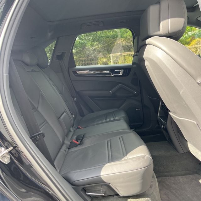 2020 Porsche Cayenne MSRP$85880/PremiumPkg/PanoramicRoof/LaneChangeAssist/NAV - 22969276 - 9