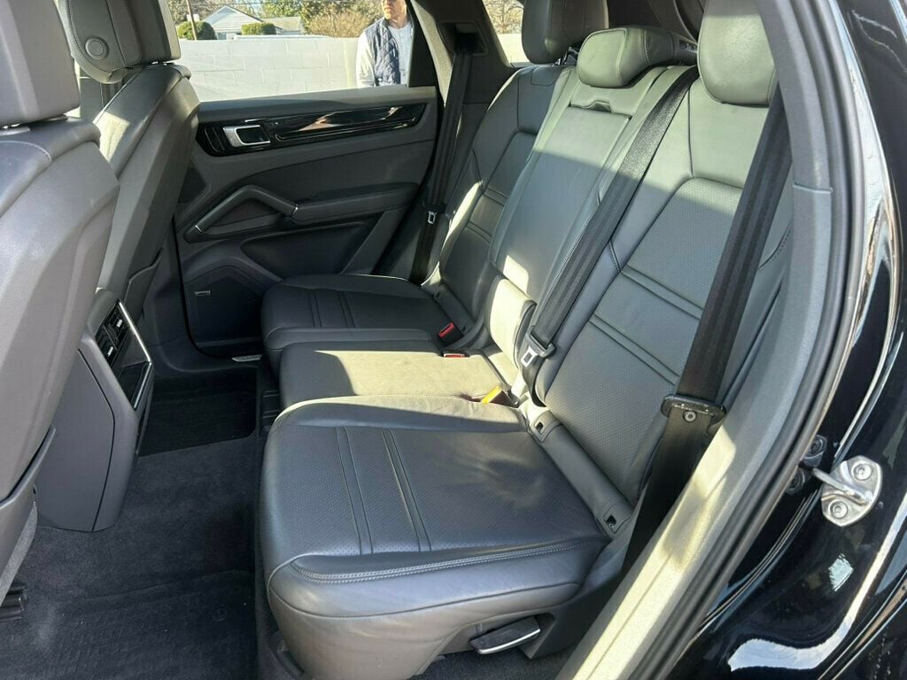 2020 Porsche Cayenne MSRP$85880/PremiumPkg/PanoramicRoof/LaneChangeAssist/NAV - 22969276 - 12
