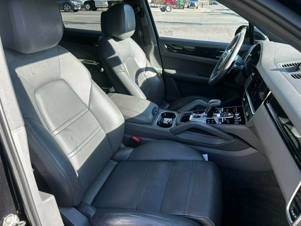 2020 Porsche Cayenne MSRP$85880/PremiumPkg/PanoramicRoof/LaneChangeAssist/NAV - 22969276 - 21
