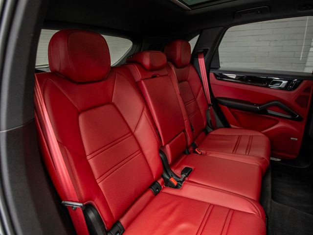 2020 Porsche Cayenne S AWD - 23014668 - 20