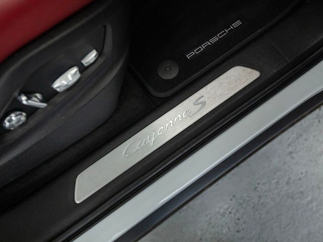 2020 Porsche Cayenne S AWD - 23014668 - 35