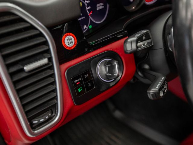 2020 Porsche Cayenne Turbo AWD - 22990015 - 18