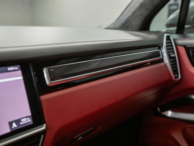 2020 Porsche Cayenne Turbo AWD - 22990015 - 25