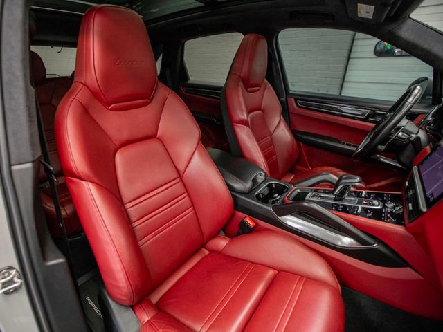 2020 Porsche Cayenne Turbo AWD - 22990015 - 26