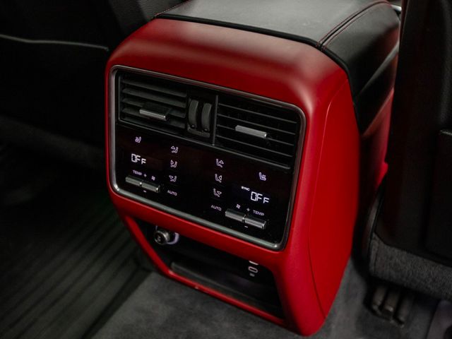 2020 Porsche Cayenne Turbo AWD - 22990015 - 31