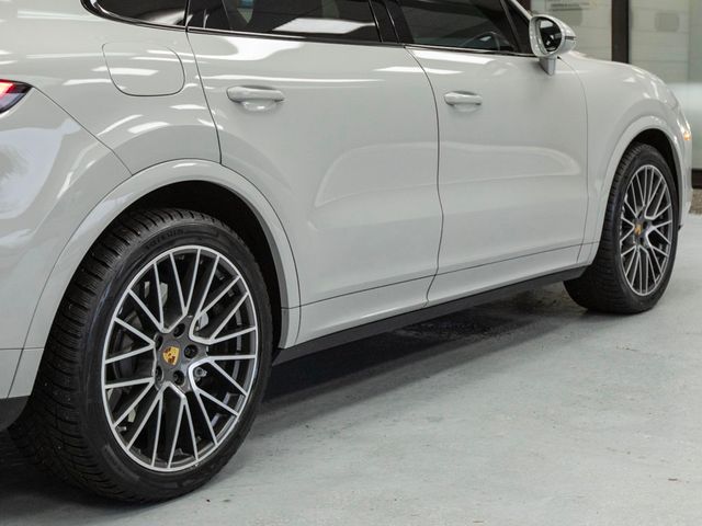 2020 Porsche Cayenne Turbo AWD - 22990015 - 41