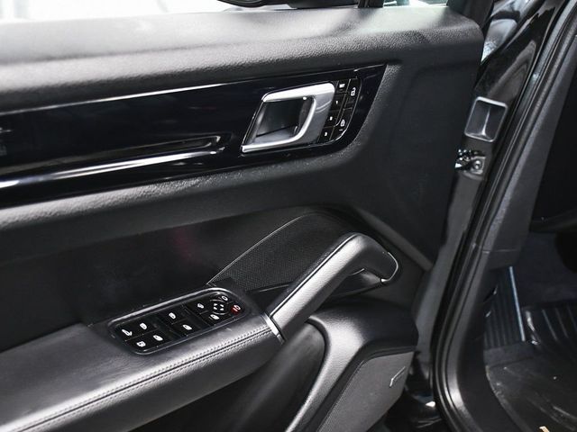2020 Porsche Cayenne E-Hybrid Base - 23011169 - 9