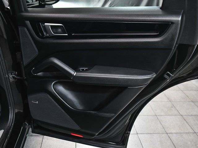 2020 Porsche Cayenne E-Hybrid Base - 23011169 - 15