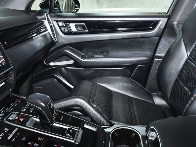 2020 Porsche Cayenne E-Hybrid Base - 23011169 - 48