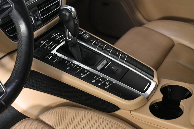 2020 Porsche Macan AWD - 22991392 - 26