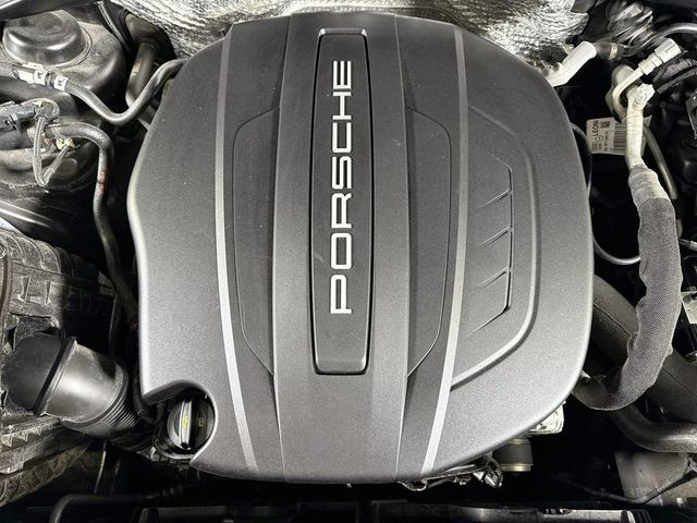 2020 Porsche Macan AWD - 23069520 - 25