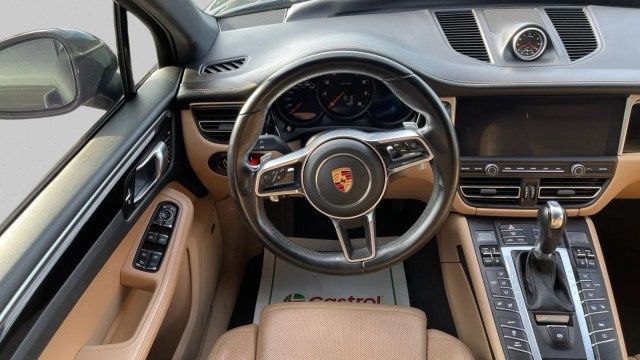 2020 Porsche Macan AWD - 23031412 - 15