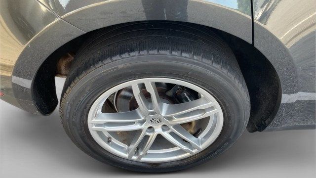 2020 Porsche Macan AWD - 23031412 - 6