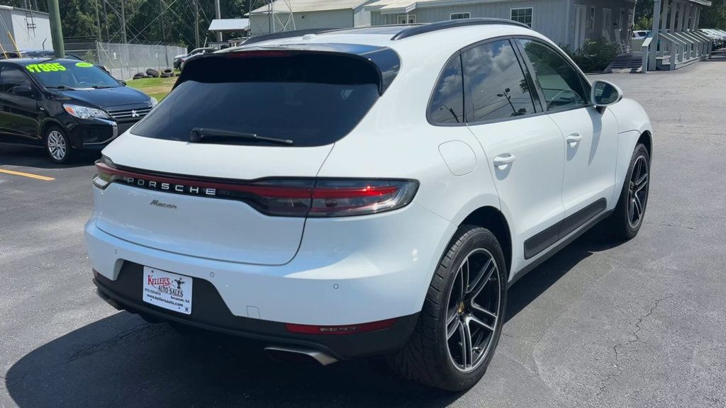 Porsche Macan AWD photo 8