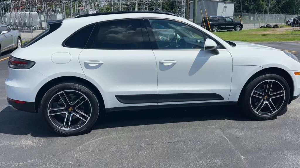 Porsche Macan AWD photo 9