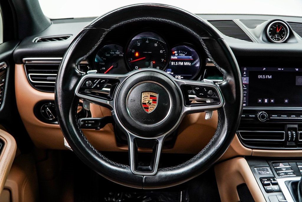 2020 Porsche Macan Base photo 14