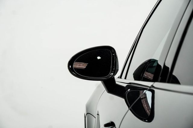 2020 Porsche Macan AWD - 22975010 - 13