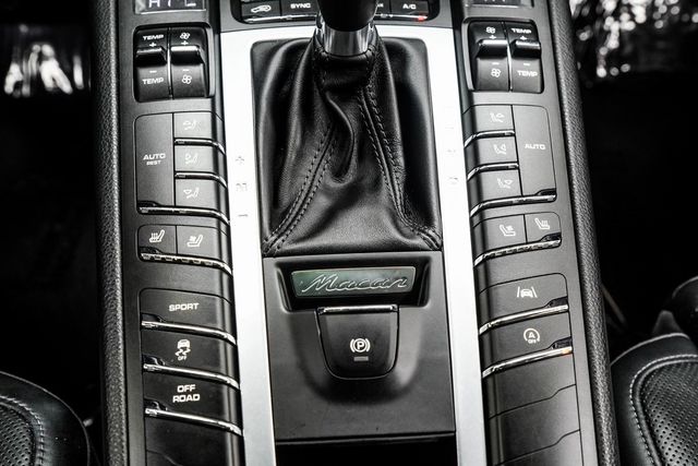 2020 Porsche Macan AWD - 22975010 - 20