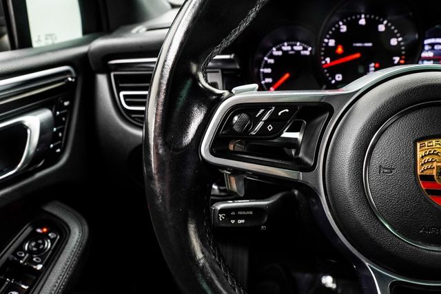 2020 Porsche Macan AWD - 22975010 - 30