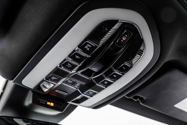 2020 Porsche Macan AWD - 22975010 - 33