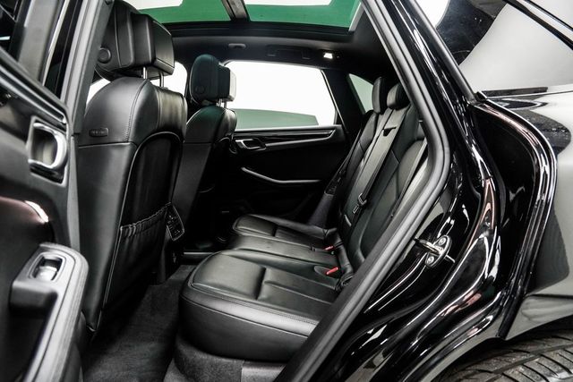 2020 Porsche Macan AWD - 22975010 - 38