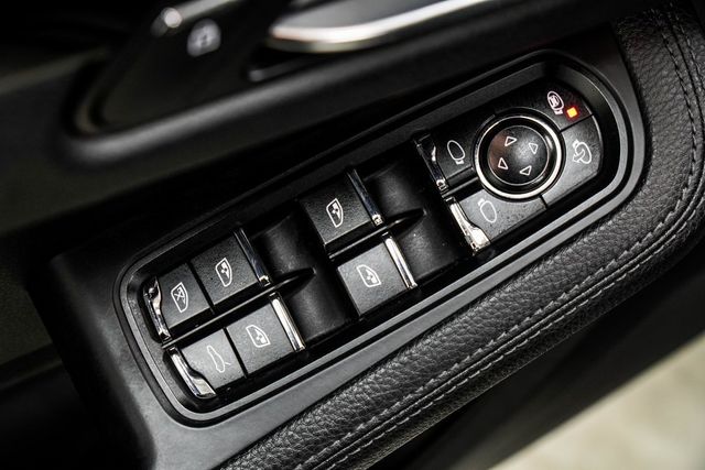 2020 Porsche Macan AWD - 22975010 - 41