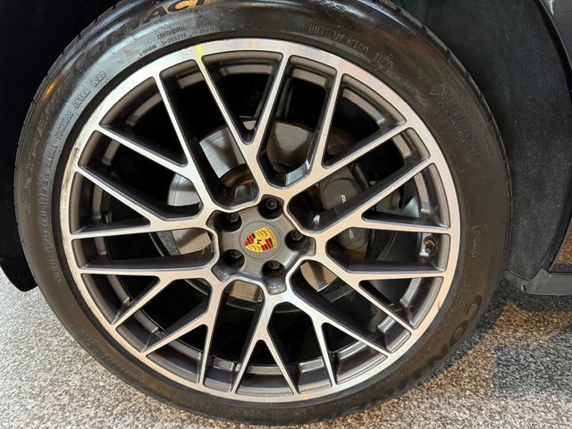 2020 Porsche Macan AWD - 22905759 - 10